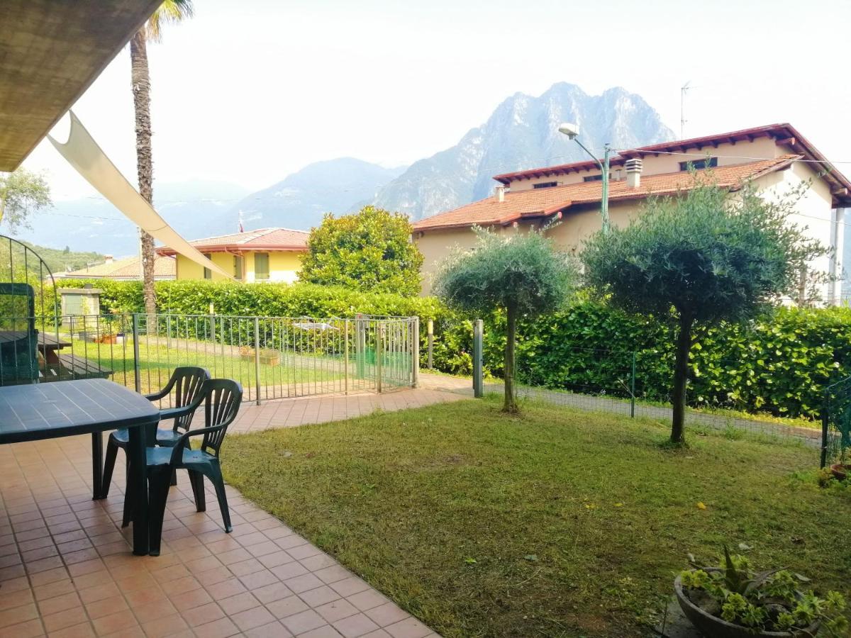 Iseolakerental - Appartamento Chiara Riva di Solto Luaran gambar